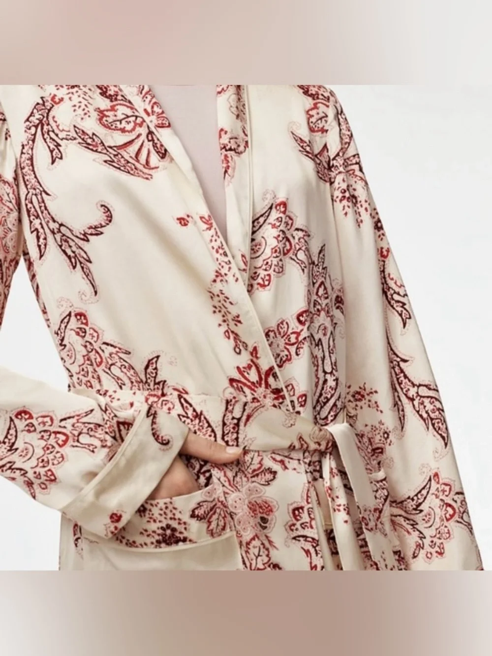 Aritzia Wilfred Pilier Jacket Robe kimono Floral Paisley Silk Luxury Size XS - Picture 2 of 13